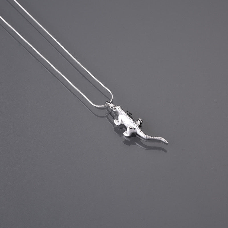 Chameleon Iguana Shaped Animal Charm Necklace in Silver Handmade Animal Jewelry 10pcs-N135