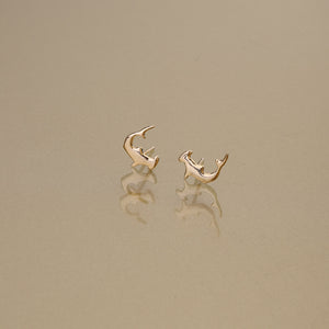 Gold 750 Hammerhead shark stud earrings small