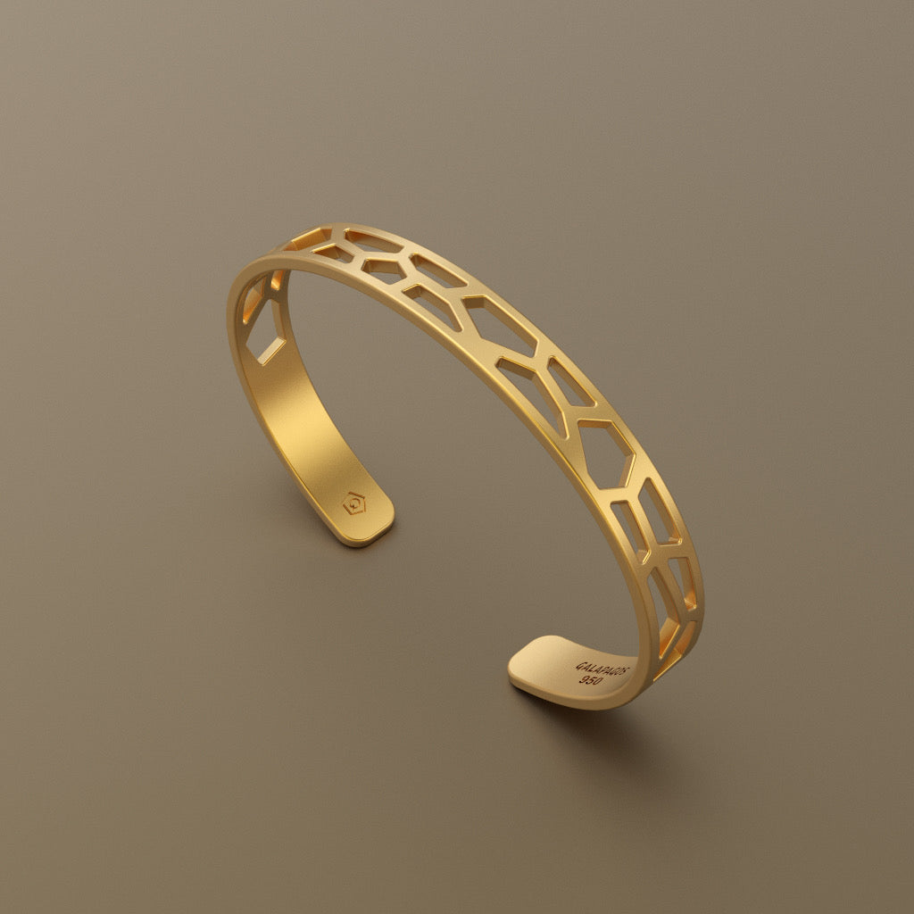 Gold 750 Giant turtle cuff shell bracelet