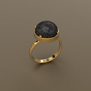 Gold 750 Black Natural Lava round stone ring
