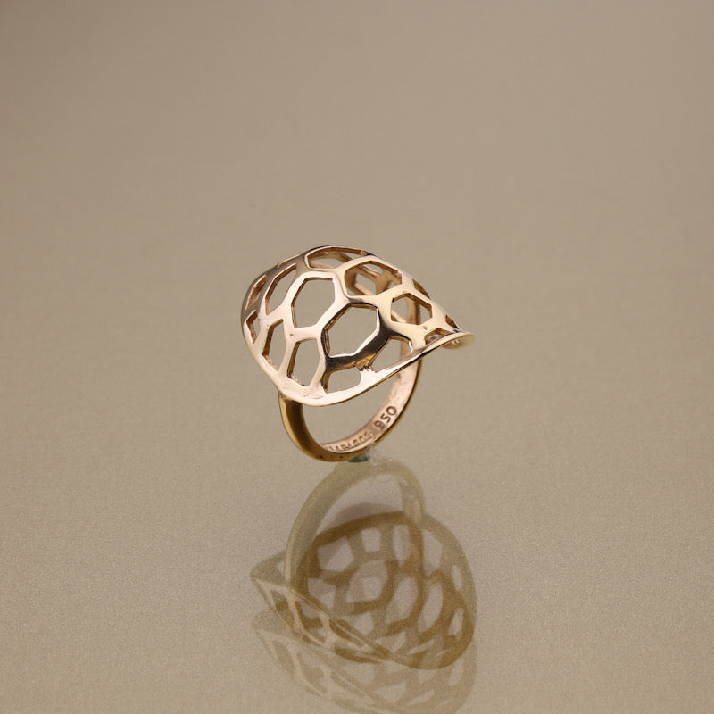 Gold 750 Giant turtle shell ring