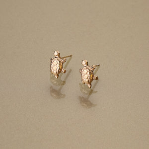 Gold 750 Giant turtle stud earrings / small