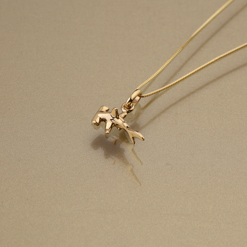 Gold 750 Hammerhead shark pendant / charms small