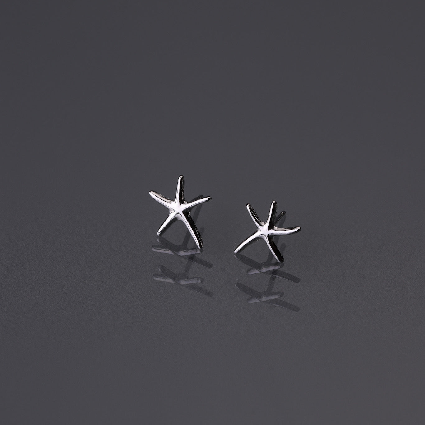 Sea star stud earrings small